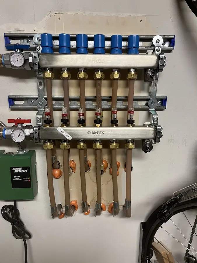 Plumber performing Leak Detection at a residential property in La Mirada